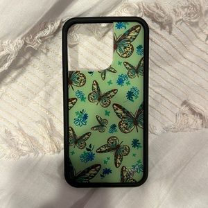 Wildflower iphone 13 pro butterfly case